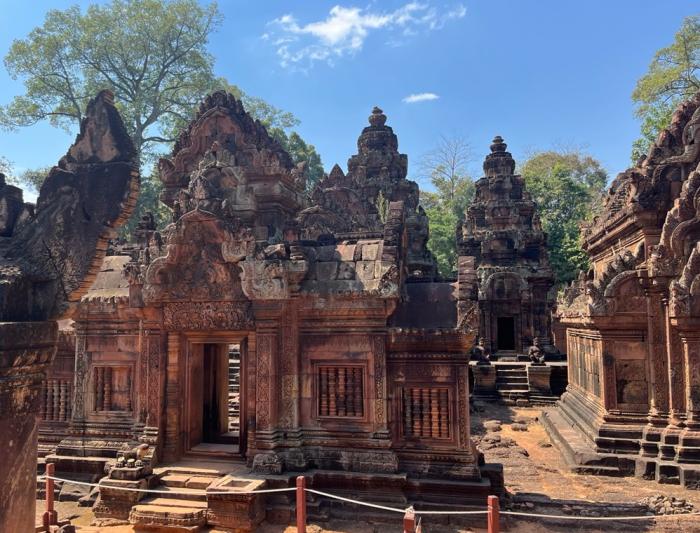 크메르예술의 보석이라 불리는 반테이 스레이 사진조성진 기자