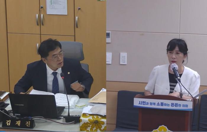 김재진 진보당 의원이 최미선 청년정책과장에게 질문하고 있다 사진순천시의회